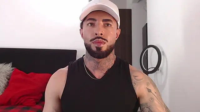 Snapshot of andrea_de_lucaa chatting on June 26, 2026, 4:17 am andrea de lucaa online show from June 26, 2026, 4:17 am