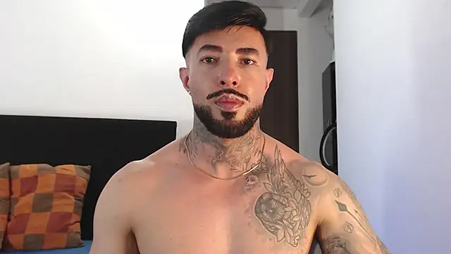 Snapshot of andrea_de_lucaa chatting on July 7, 2026, 3:53 am andrea de lucaa online show from July 7, 2026, 3:53 am