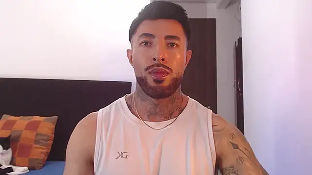 Snapshot of andrea_de_lucaa chatting on July 16, 2026, 4:07 am andrea de lucaa online show from July 16, 2026, 4:07 am