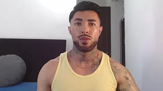 Snapshot of andrea_de_lucaa chatting on July 17, 2026, 3:46 am andrea de lucaa online show from July 17, 2026, 3:46 am