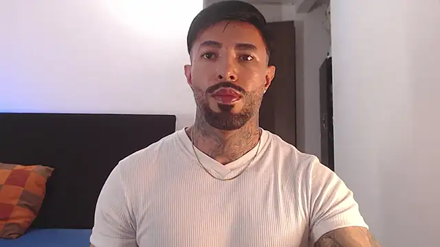 Snapshot of andrea_de_lucaa chatting on July 23, 2026, 4:10 am andrea de lucaa online show from July 23, 2026, 4:10 am
