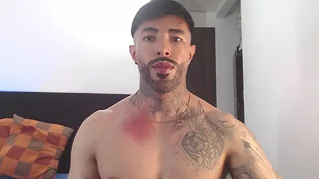 Snapshot of andrea_de_lucaa chatting on July 28, 2026, 4:52 am andrea de lucaa online show from July 28, 2026, 4:52 am