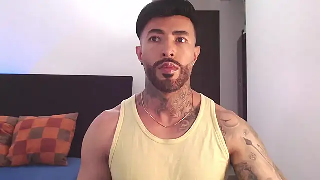Snapshot of andrea_de_lucaa chatting on August 2, 2026, 10:30 pm andrea de lucaa online show from August 2, 2026, 10:30 pm