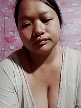 girl-babi online show from April 23, 2026, 12:29 pm