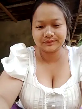 Snapshot of girl-babi chatting on May 15, 2026, 11:01 pm girl-babi online show from May 15, 2026, 11:01 pm