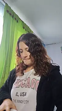 lindasyt online show from October 8, 2025, 3:20 pm