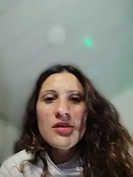 lindasyt online show from June 11, 2026, 11:47 pm