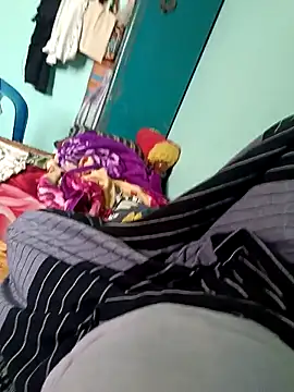 Snapshot of maddy3108 chatting on September 15, 2025, 5:51 am maddy3108 online show from September 15, 2025, 5:51 am