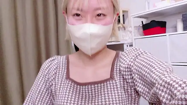 Nana  ch online show from February 22, 2026, 4:05 pm