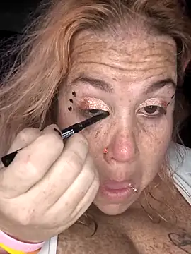 Courdles online show from November 2, 2025, 7:00 am