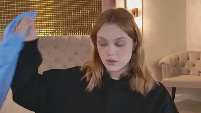 Snapshot of CaitlinSugar chatting on June 16, 2026, 4:26 am CaitlinSugar online show from June 16, 2026, 4:26 am