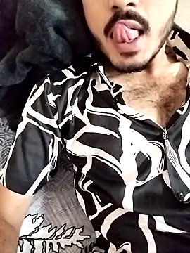 Hotyy subhu online show from October 5, 2025, 2:15 pm