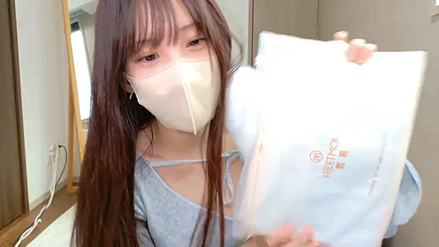 riri  nyan o0 online show from March 4, 2026, 5:13 am