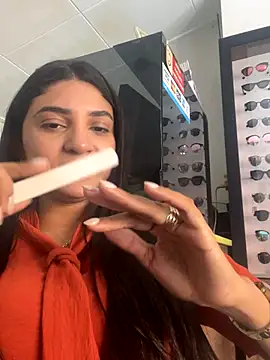 belahmor online show from October 9, 2025, 1:42 pm