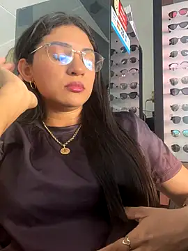 belahmor online show from October 10, 2025, 11:09 am