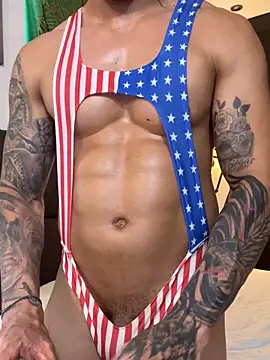 Snapshot of Tomy_maylon chatting on October 11, 2025, 5:22 pm Tomy maylon online show from October 11, 2025, 5:22 pm