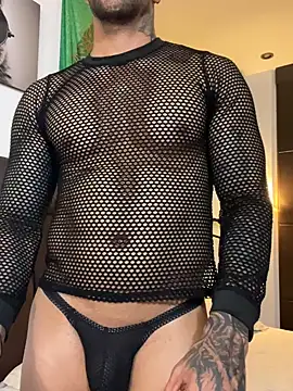 Snapshot of Tomy_maylon chatting on October 21, 2025, 2:45 am Tomy maylon online show from October 21, 2025, 2:45 am