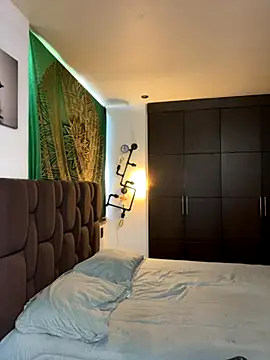 Snapshot of Tomy_maylon chatting on October 29, 2025, 4:53 pm Tomy maylon online show from October 29, 2025, 4:53 pm