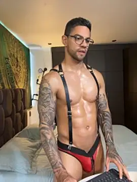 Snapshot of Tomy_maylon chatting on November 4, 2025, 3:44 pm Tomy maylon online show from November 4, 2025, 3:44 pm