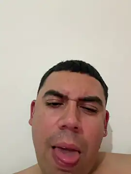 davidxxx099 online show from June 28, 2026, 7:31 pm