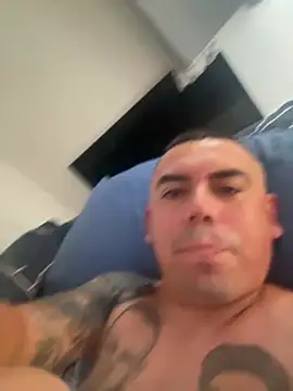 davidxxx099 online show from August 4, 2026, 7:44 am