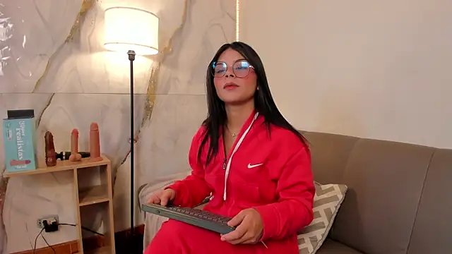 Snapshot of Jade_Nmm chatting on May 12, 2026, 2:03 pm Jade Nmm online show from May 12, 2026, 2:03 pm