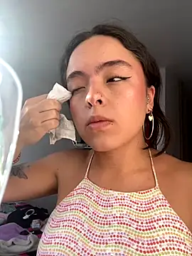 Snapshot of EmilyHarperr chatting on November 27, 2025, 12:07 pm EmilyHarperr online show from November 27, 2025, 12:07 pm