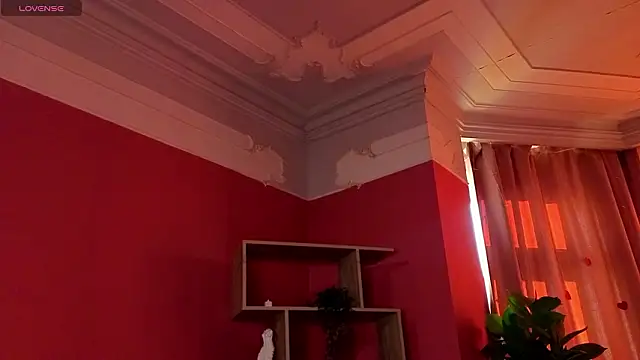 Lucy louras online show from March 15, 2026, 12:44 pm