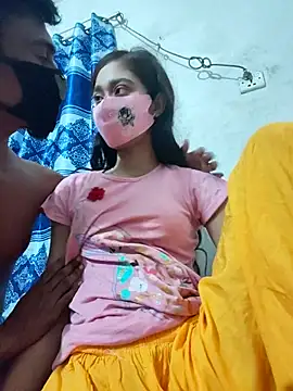 maya-Couple19 online show from October 3, 2025, 6:05 pm