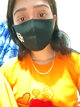 maya-Couple19 online show from November 10, 2025, 6:29 pm