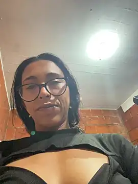 Snapshot of Emma__cumlovee chatting on June 22, 2026, 3:08 am Emma cumlovee online show from June 22, 2026, 3:08 am