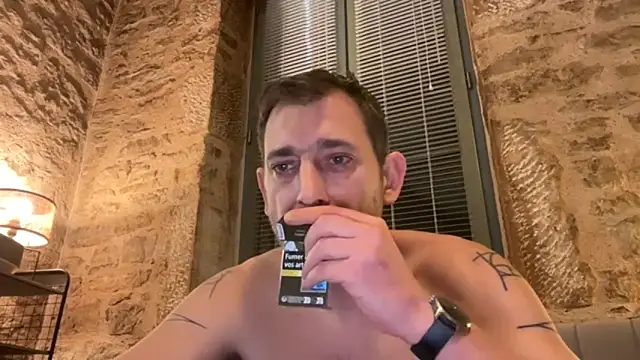 Snapshot of tamtamat46 chatting on November 6, 2025, 5:14 pm tamtamat46 online show from November 6, 2025, 5:14 pm