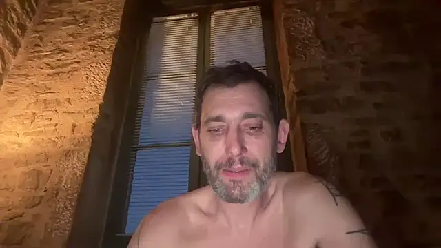 Snapshot of tamtamat46 chatting on February 3, 2026, 6:40 am tamtamat46 online show from February 3, 2026, 6:40 am