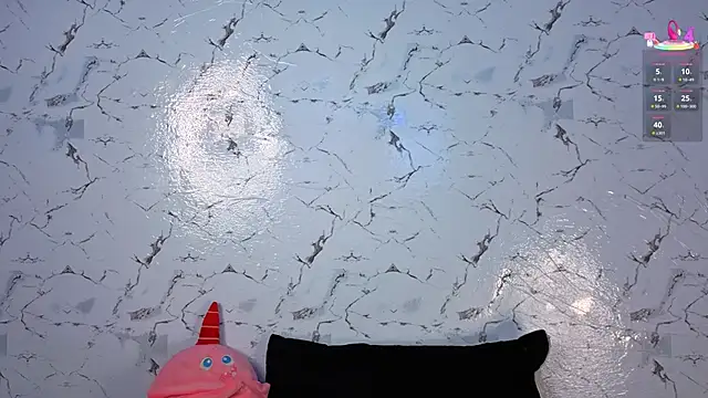 andrea miller1 online show from September 22, 2025, 5:09 am