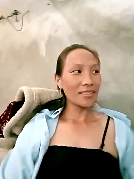 Lisa pusy online show from October 10, 2025, 7:40 am