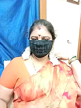 Snapshot of sushma26 chatting on October 31, 2025, 1:45 pm sushma26 online show from October 31, 2025, 1:45 pm