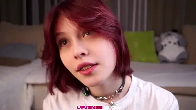 LurleneRamo online show from May 25, 2026, 1:11 am