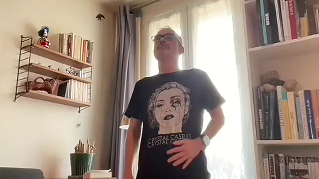 Milkywaymen online show from October 18, 2025, 12:17 pm