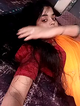 Snapshot of Rachna_Love chatting on October 8, 2025, 6:33 am Rachna Love online show from October 8, 2025, 6:33 am