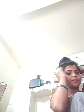 Snapshot of Rachna_Love chatting on October 13, 2025, 1:38 am Rachna Love online show from October 13, 2025, 1:38 am