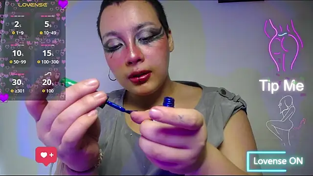 Snapshot of Cherry_vald chatting on June 5, 2026, 3:40 pm Cherry vald online show from June 5, 2026, 3:40 pm