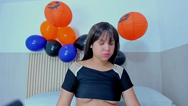 Snapshot of alena_brown_ chatting on November 1, 2025, 1:29 am alena brown online show from November 1, 2025, 1:29 am