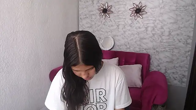 Evagirl69 online show from September 11, 2025, 6:19 pm