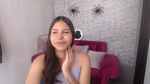 Evagirl69 online show from October 2, 2025, 6:15 pm