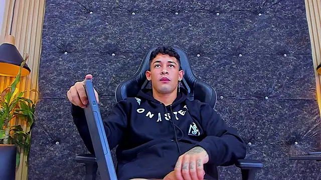 Snapshot of Jeff_Brunno_ chatting on September 29, 2025, 6:29 am Jeff Brunno online show from September 29, 2025, 6:29 am