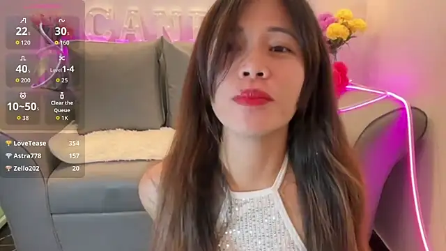 candiceempire online show from November 8, 2025, 2:06 pm