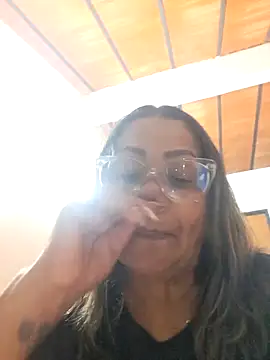 Snapshot of Vickysweeeettt chatting on June 19, 2026, 2:05 am Vickysweeeettt online show from June 19, 2026, 2:05 am