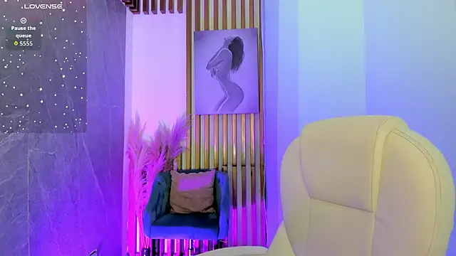 Snapshot of PauliinaBelle_ chatting on May 29, 2026, 2:04 pm PauliinaBelle online show from May 29, 2026, 2:04 pm