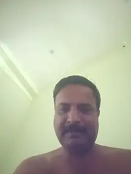 Snapshot of vardh033 chatting on October 11, 2025, 6:12 am vardh033 online show from October 11, 2025, 6:12 am