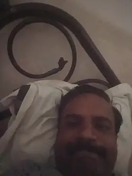 Snapshot of vardh033 chatting on October 22, 2025, 7:46 pm vardh033 online show from October 22, 2025, 7:46 pm